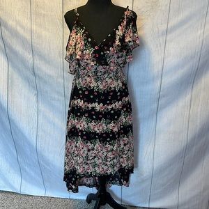 NWT Sandy & Sid floral wrap dress from charming Charlie’s Sz XS